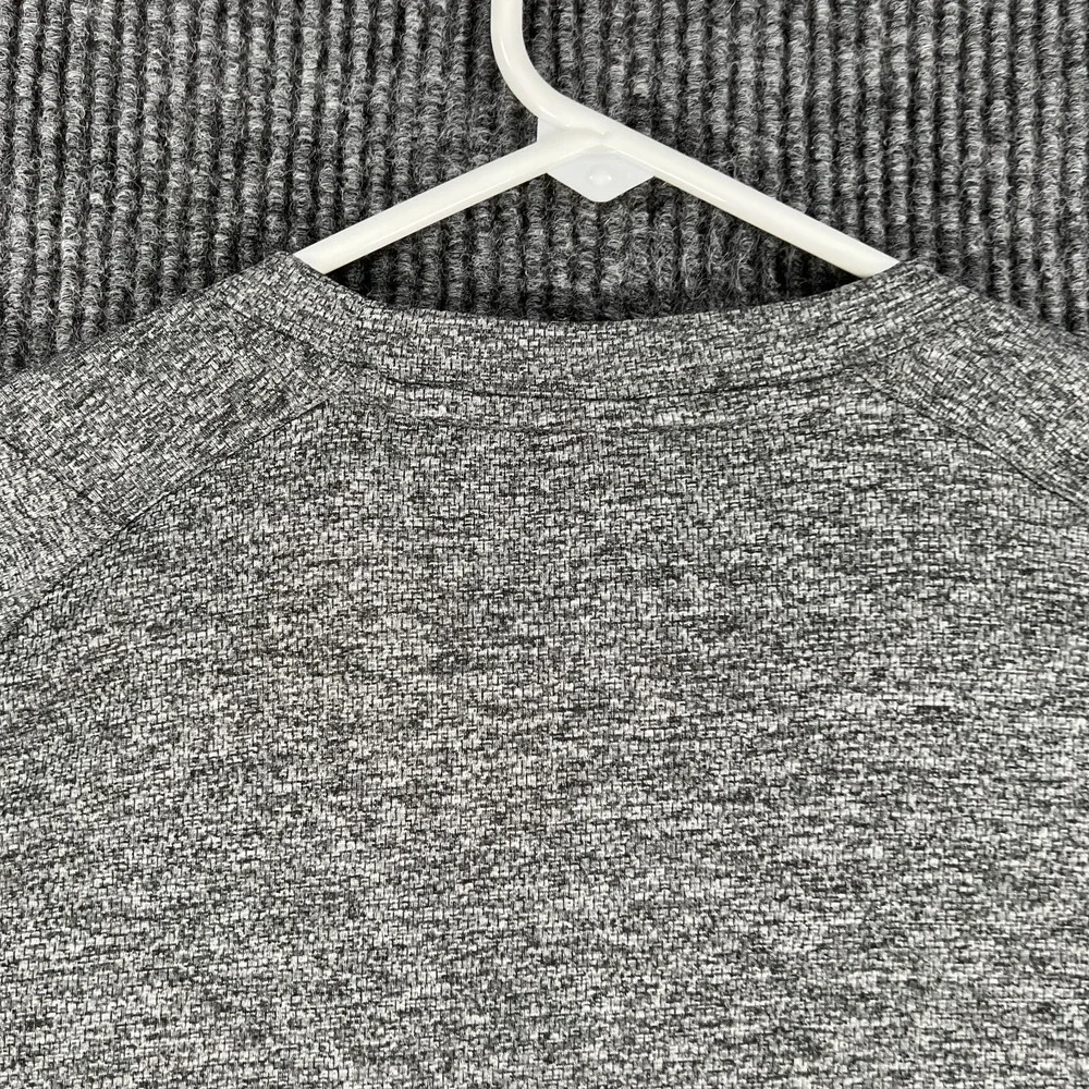 Adidas Shirt Mens Medium Gray Short Sleeve Active Workout Casual Performance